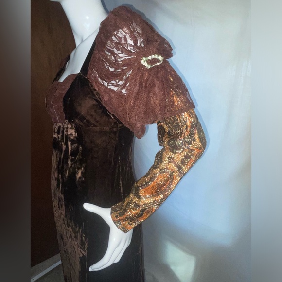 Vtg Trivia by Charm of Hollywood
Medieval Renaissance Prairie Boho Dress Sz 7/8 - Picture 4 of 11